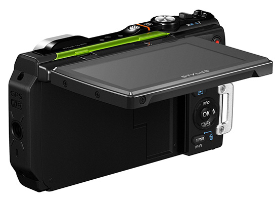 Outdoorový Olympus Tough TG-870 s rychlou GPS a selfie displejem