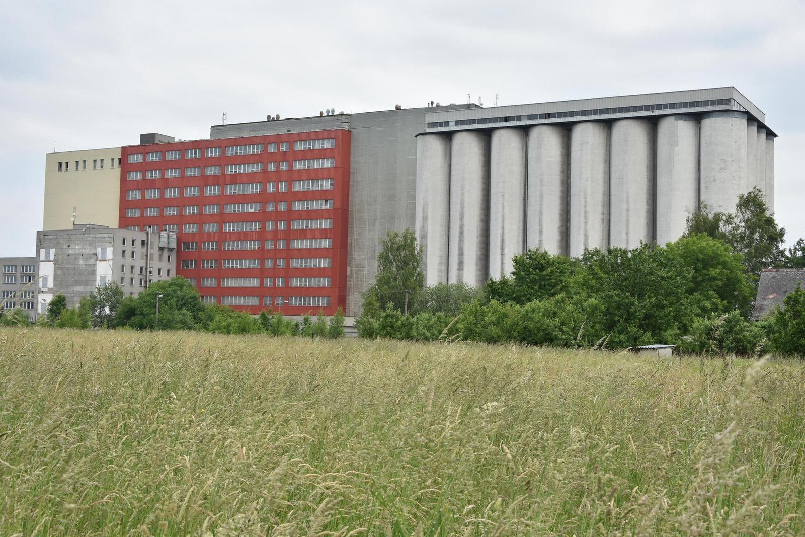 Nikon D7200: přesvědčivé zrcadlo