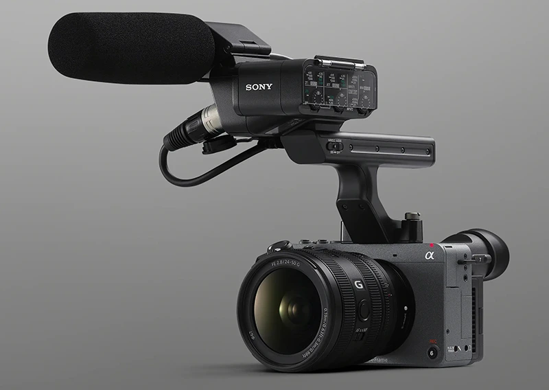 Sony uvedlo kameru FX2 s 33MPx full frame čipem, nyní i s EVF