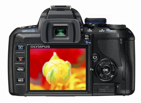 Olympus představil novou zrcadlovku E-450