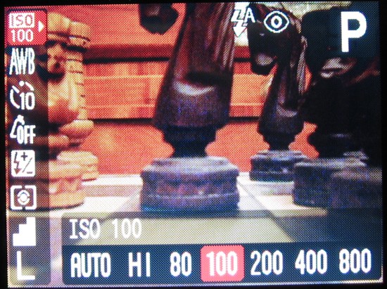 Canon PowerShot A700: Mezi kompaktem a ultrazoomem