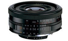 Cosina uvedla 20mm F3,5 a 40mm F2 objektivy pro Canon