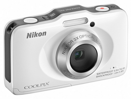 Jednoduchý odolný kompakt Nikon Coolpix S31