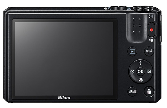 Malý 20× ultrazoom Nikon Coolpix S7000 s Wi-Fi