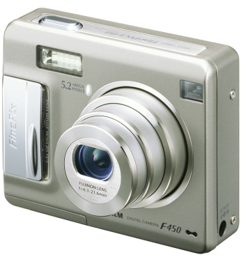 Dva nové přístroje od Fuji: Hranaté sestry