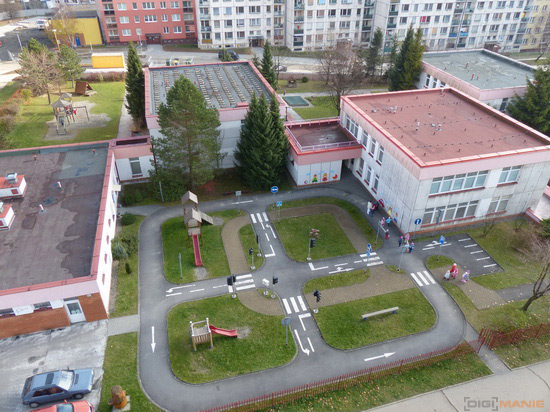 Panasonic Lumix FZ200: ultrazoomové překvapení roku