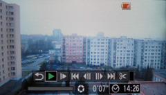 Canon IXUS 200 IS: poprvé dotykově