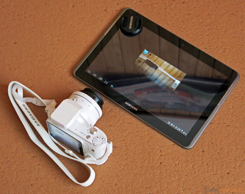 Samsung NX1000: sněhobílý bezdrát