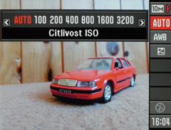 Casio EXILIM ZR100: kapesní formule