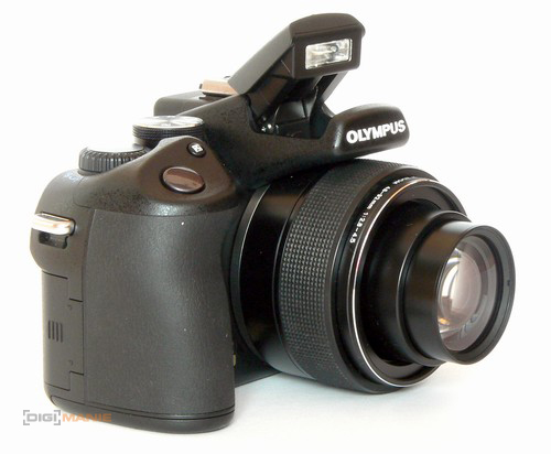 Olympus SP-570UZ: uspěje první 20× ultrazoom v testu?