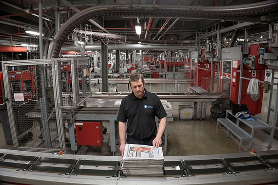 Noční cyklus fotografií 24 Hour Economy nafocený se Sony A7S