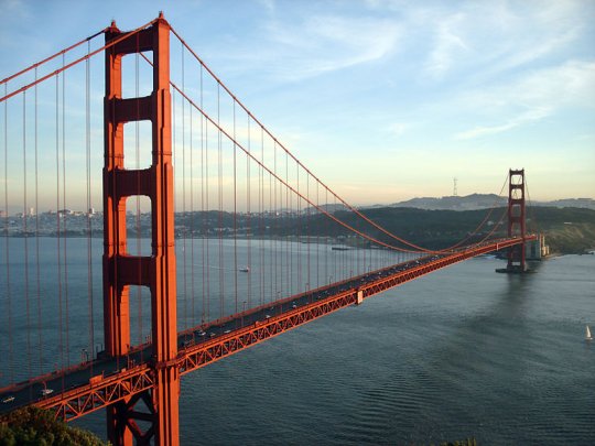 Fotograf má problém se zákonem. Fotil Golden Gate Bridge z nepovoleného místa