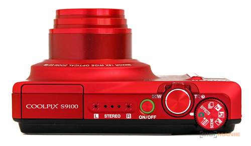 Nikon Coolpix S9100: rudý bojovník