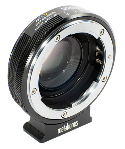 Metabones Speed Booster XL 0.64x vytvoří F0.8 objektiv po Micro 4/3