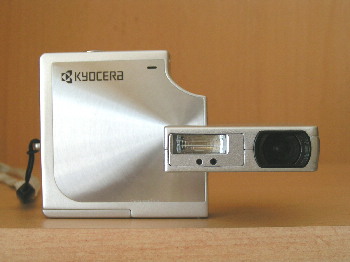 Kyocera SL300R: tenký elegán s rychlým procesorem