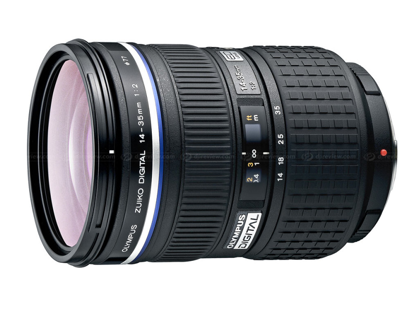 Olympus P-1 a Nikon D40X