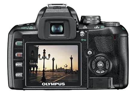 Dvě nové zrcadlovky od Olympusu