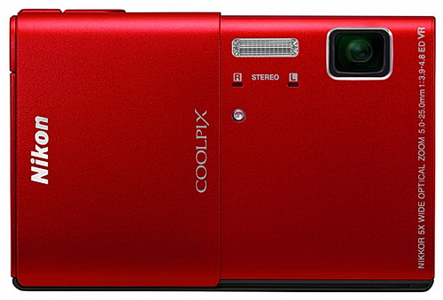 Ultrakompakt Nikon Coolpix S100: ve víru elegance