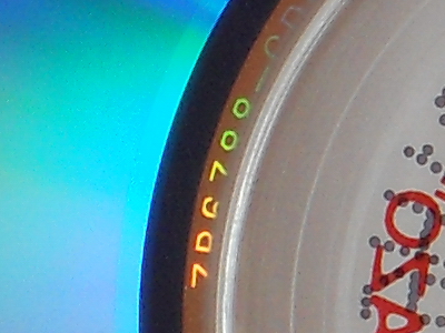 Nikon Coolpix S3000: kapesní trpaslík