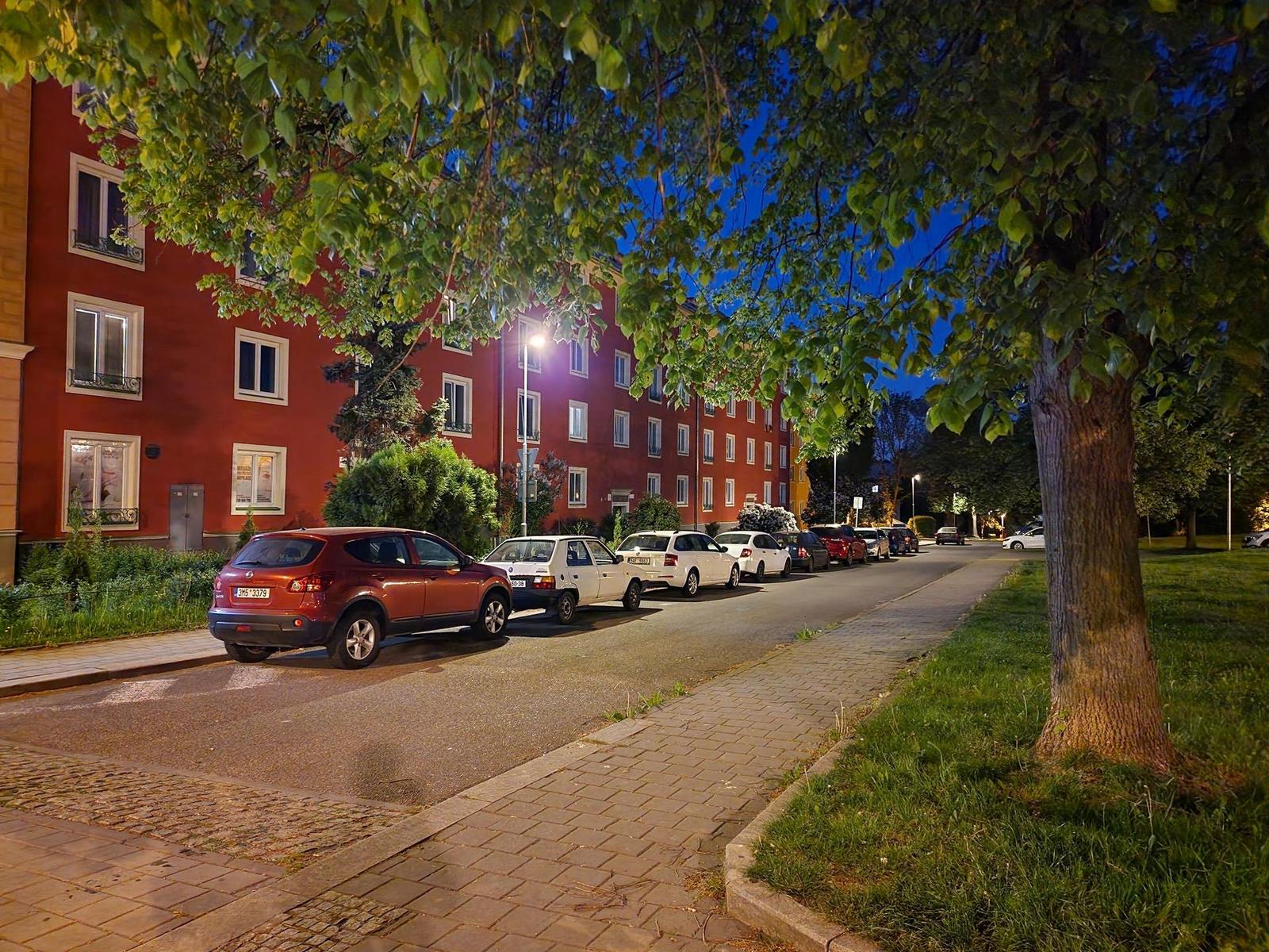 Samsung Galaxy S22 Ultra: pětioký fotografický král?