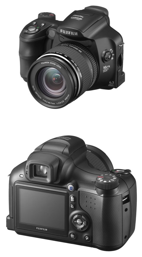 Fujifilm FinePix S6000FD: 28 - 300 mm v ruce