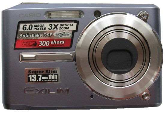 Casio Exilim Card EX-S600: Asijský plátek na fotografický způsob