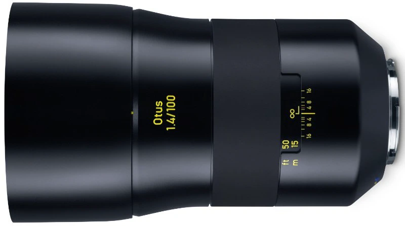 Zeiss popírá, že by opouštěl fotografický byznys, ačkoli to tak může vypadat