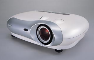 Epson EMP-TW200H: projektor pro dlouhé zimní večery