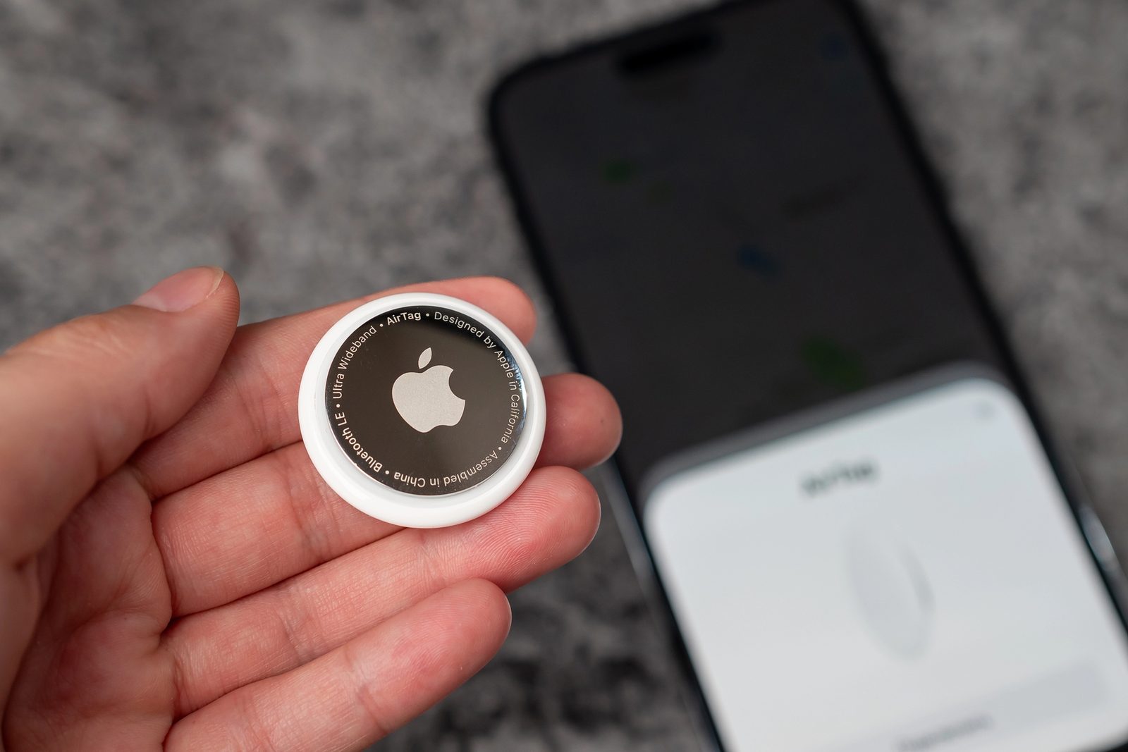 Apple vydal novou aktualizaci pro AirTag 2