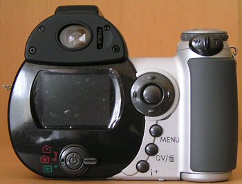 DiMAGE Z3: "stabilizovaný" čtyřmegapixel