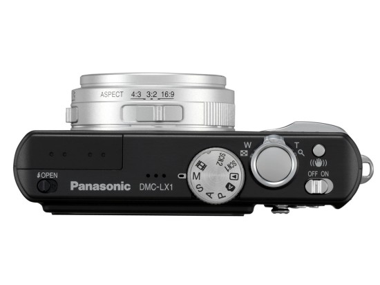 Panasonic Lumix DMC-LX1: Leica, CCD 16:9, 28 mm a 8,4 Mpix v jednom