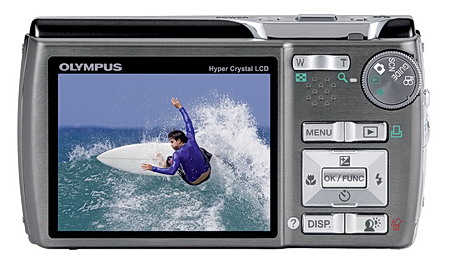 Dvě nové zrcadlovky od Olympusu