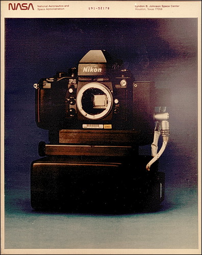 Zrcadla minulosti: historie Nikon DSLR