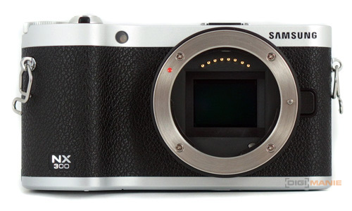 Samsung NX300: spousta kroků vpřed, jeden vzad