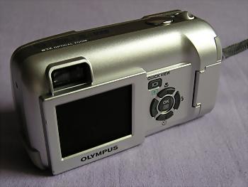 Olympus Camedia C-350 Zoom: kvalita v tradičním kabátku