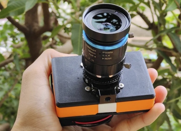 PiCam: 12MPx fotoaparát vyrobený 3D tiskem s Linuxem