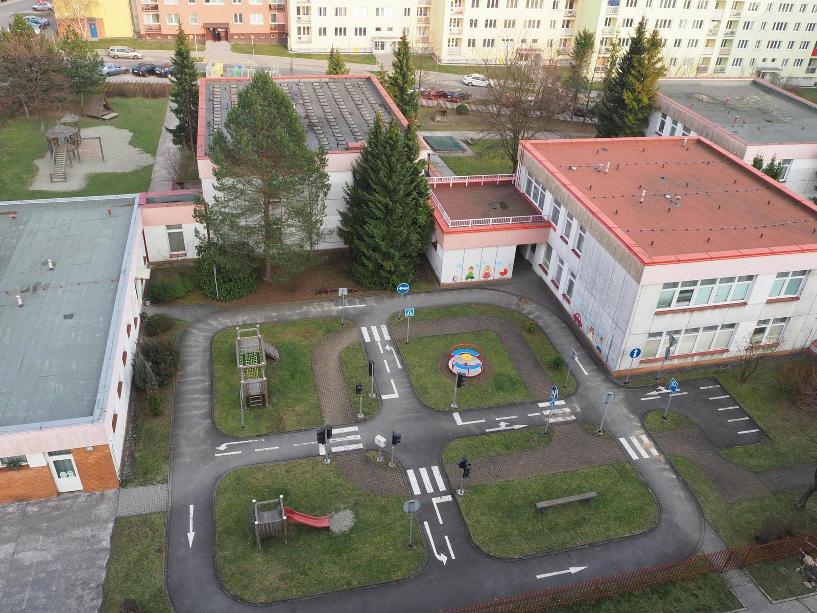 Olympus M.Zuiko Digital ED 14-42mm 1:3.5-5.6 EZ Pancake