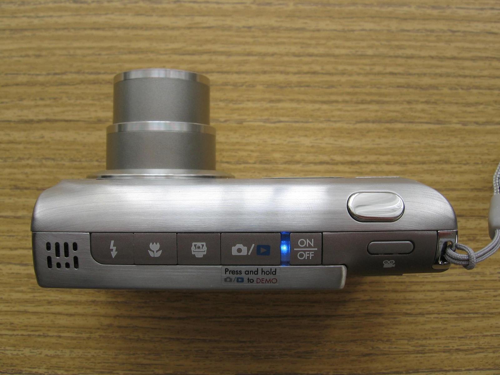 HP Photosmart R927: Vyvážené stříbro