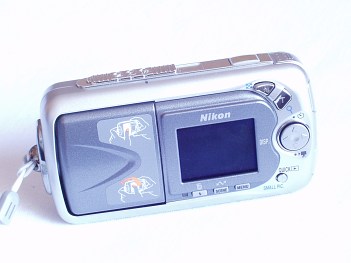 Nikon Coolpix 3500: Krasavec k pohledání!