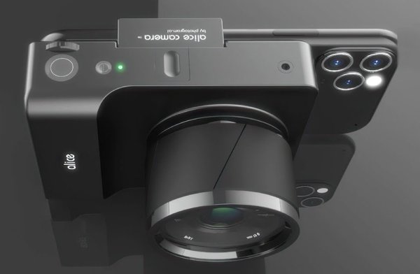 Alice: Micro Four Thirds fotoaparát s AI, který "rozšiřuje" smartphony
