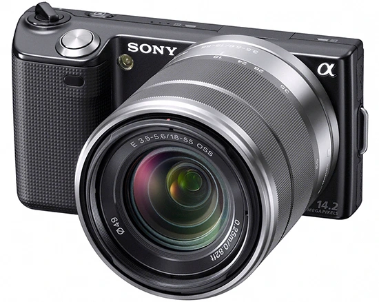 Sony v rozhovoru: A-Mount a SLT byl průšvih, zvažovalo se M4/3