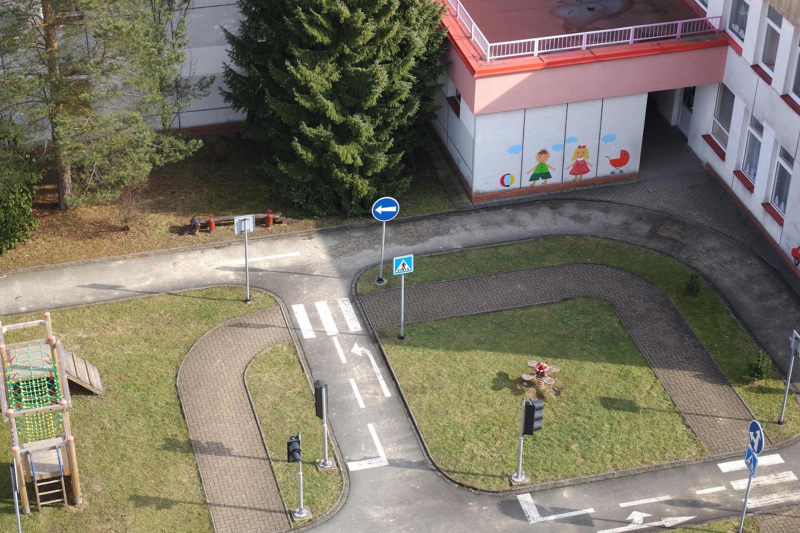 Samsung NX-M 9-27mm F3.5-5.6 OIS