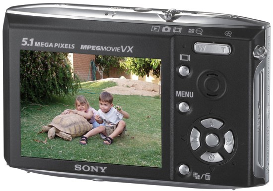 Sony představuje Sony Cyber-shot DSC-T5