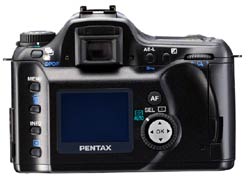 Nové digitální SLR zrcadlovky od Pentaxu a Canonu