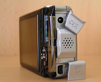 SP-700: Automat s obrovským displejem