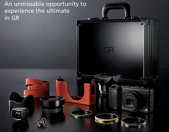 Limitovaná série Ricoh GR II Premium Kit k 10letému výročí