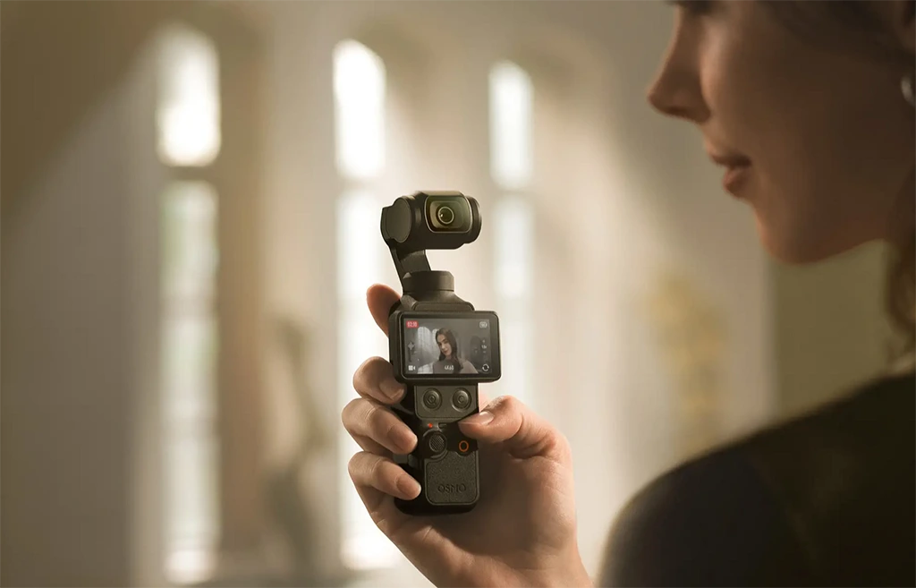 DJI Osmo Pocket 4