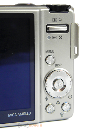 Samsung WB1000: fotoaparát s přístrojovkou