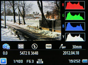 Samsung NX1000: sněhobílý bezdrát