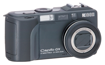 Ricoh Caplio GX: Černý jezdec na rychlém koni